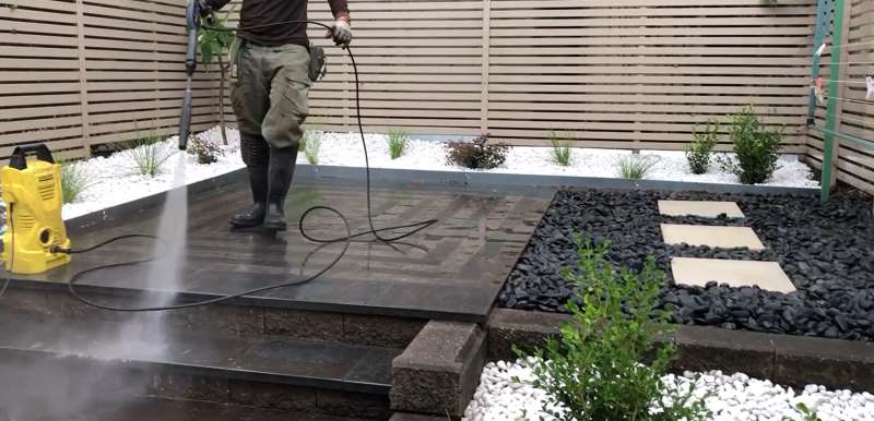 driveway-high-pressure-wash-in-sydney Driveway high pressure wash in Sydney.